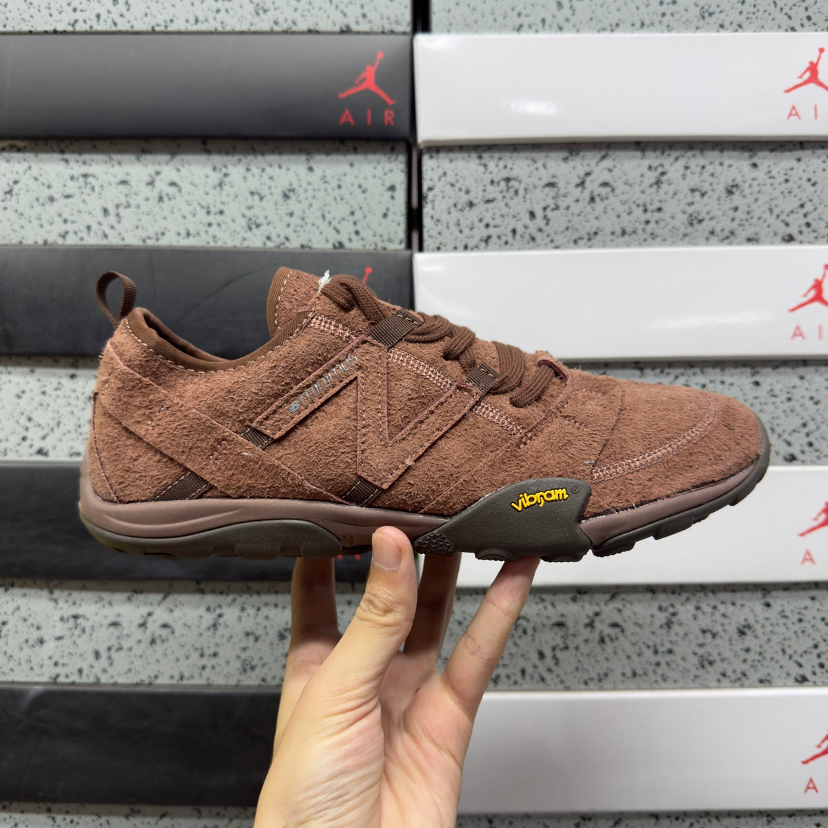 New Balance MT10 'Marron'