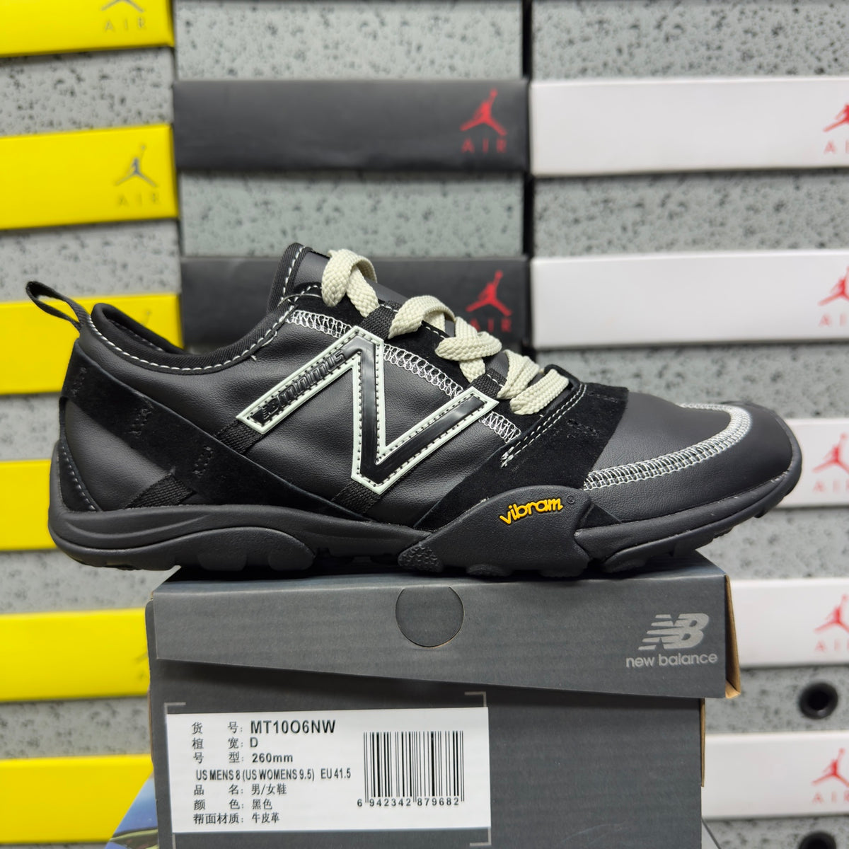 New Balance MT10 'Noir Blanc'