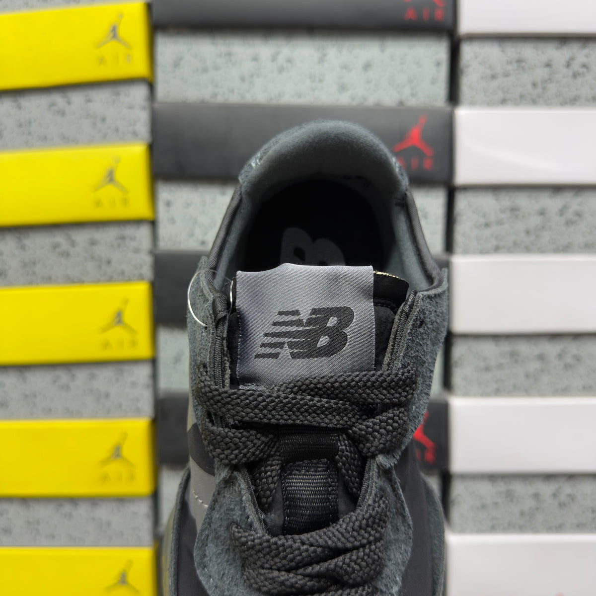New Balance 327 'Gris Anthracite'