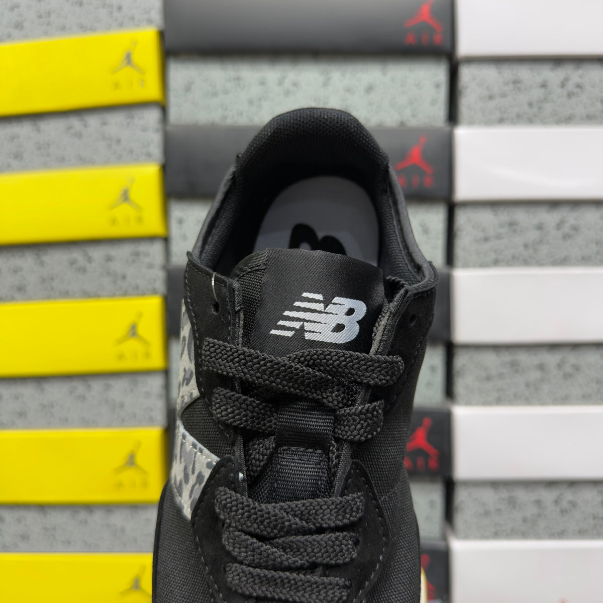 New Balance 327 'Noir Léopard'