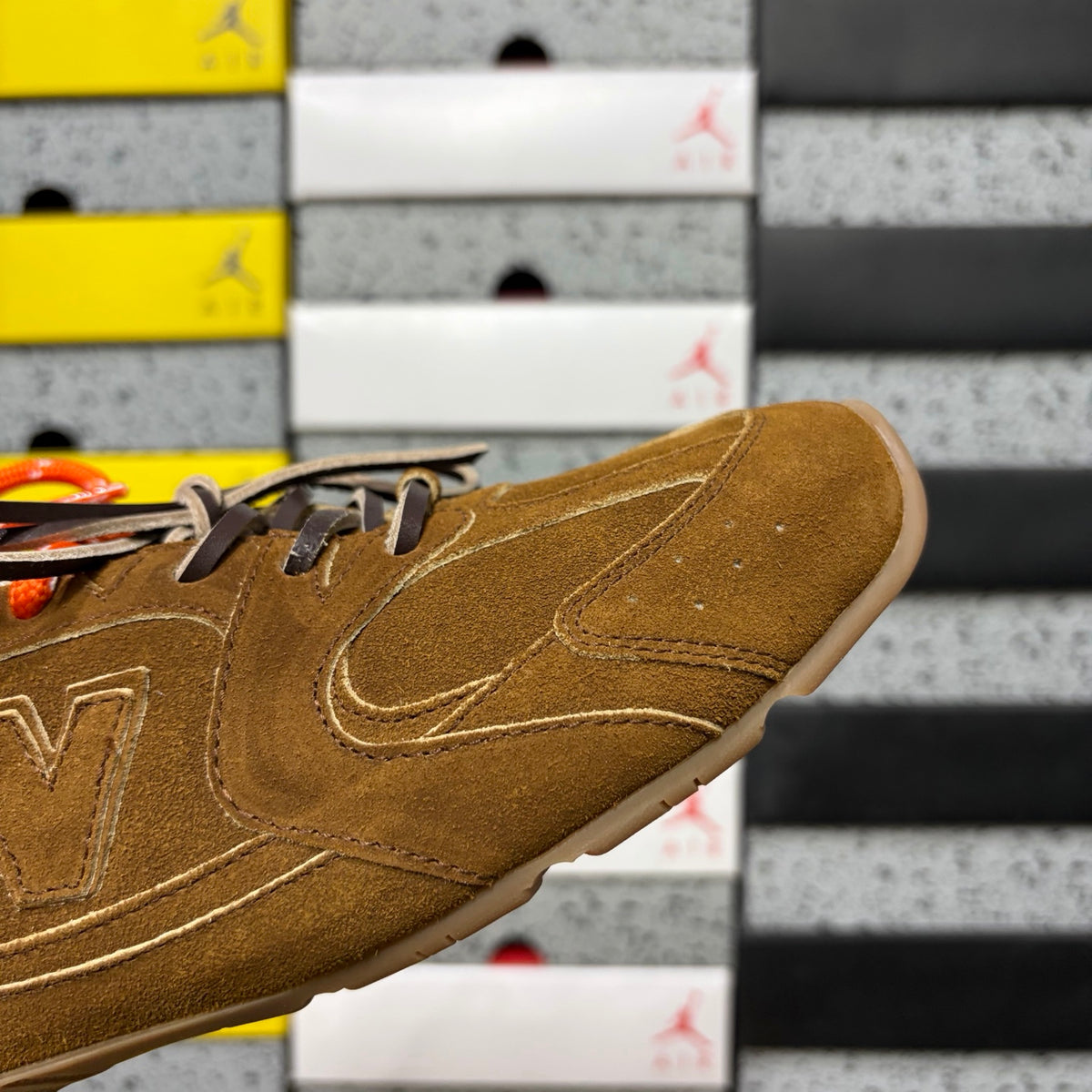 New Balance x Miu. 530 'Marron Camel'