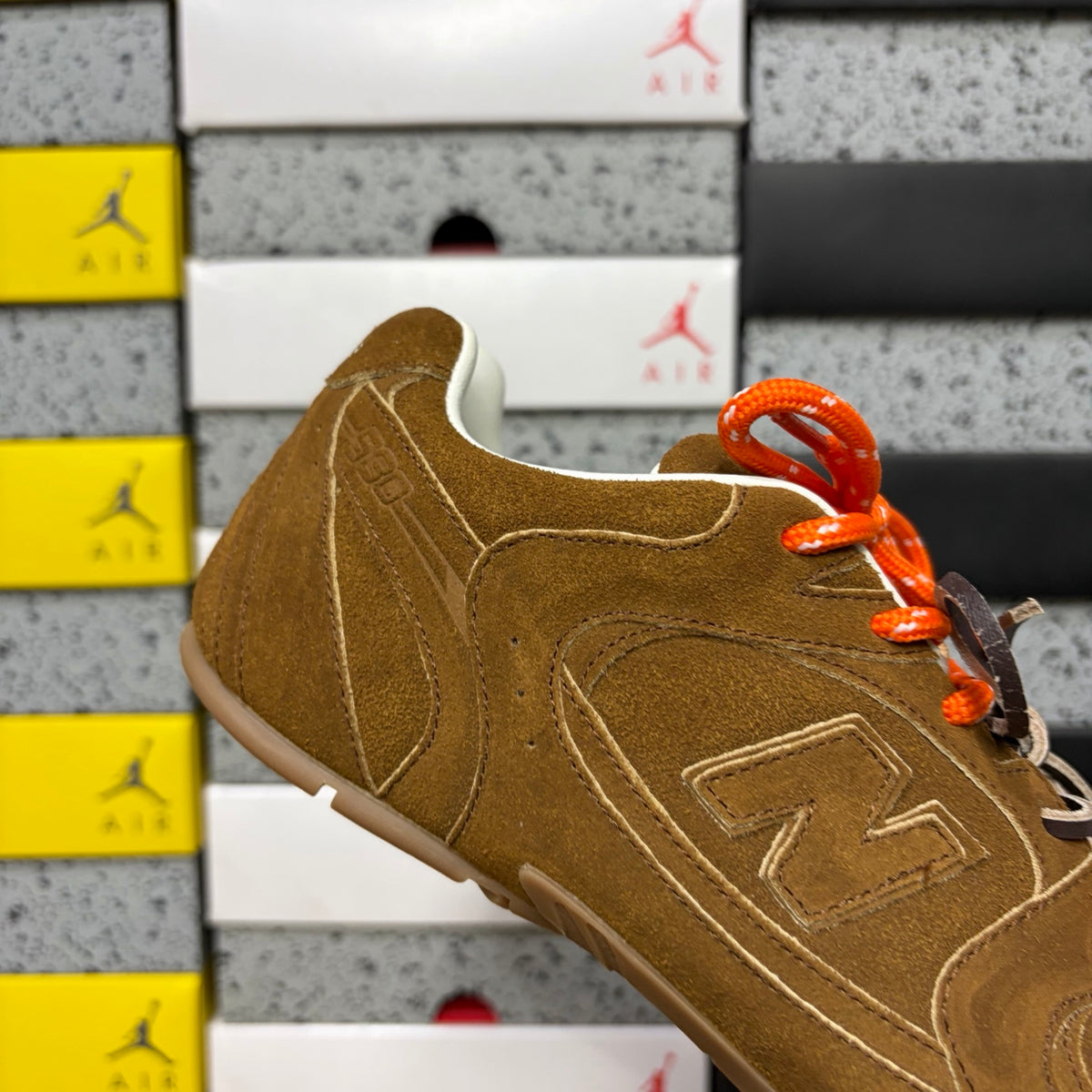 New Balance x Miu. 530 'Marron Camel'