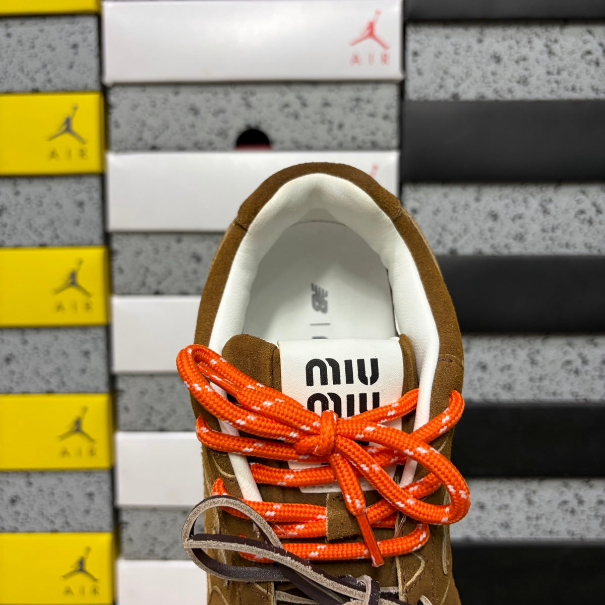 New Balance x Miu. 530 'Marron Camel'