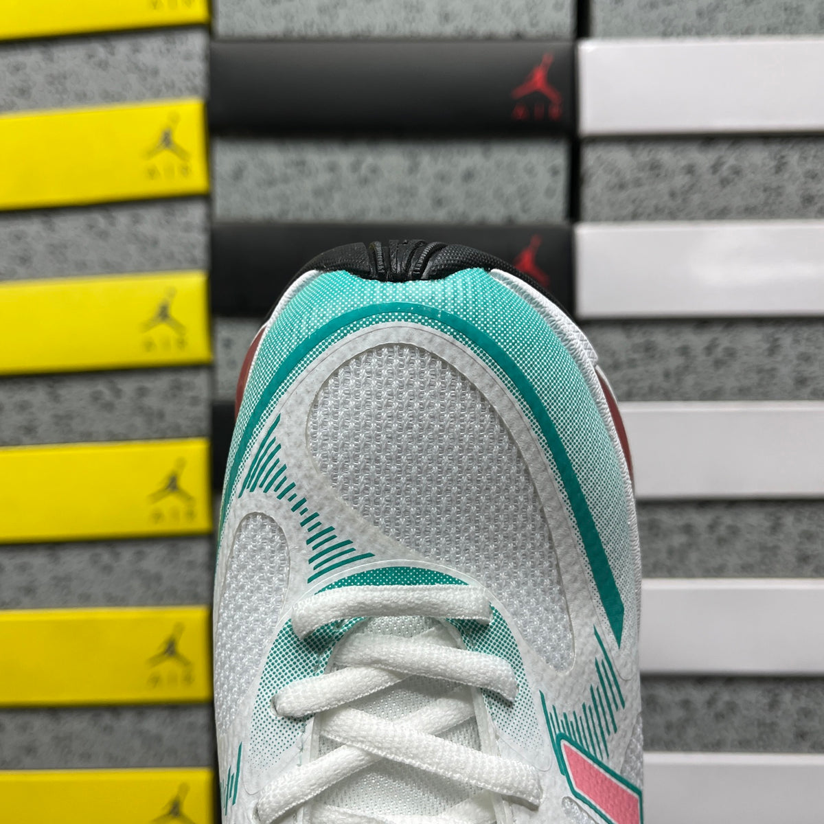 New Balance 2000 'Blanc Turquoise Corail'