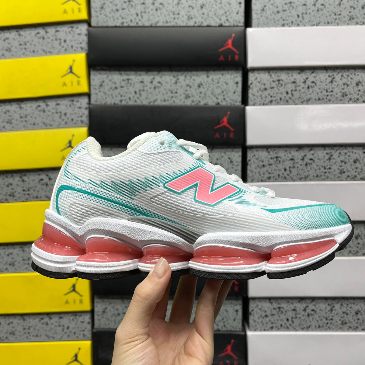 New Balance 2000 'Blanc Turquoise Corail'