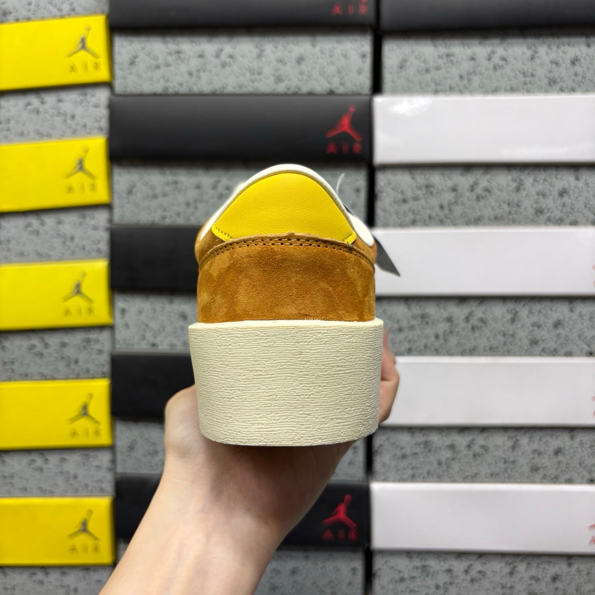 New Balance 750 'Camel Jaune'