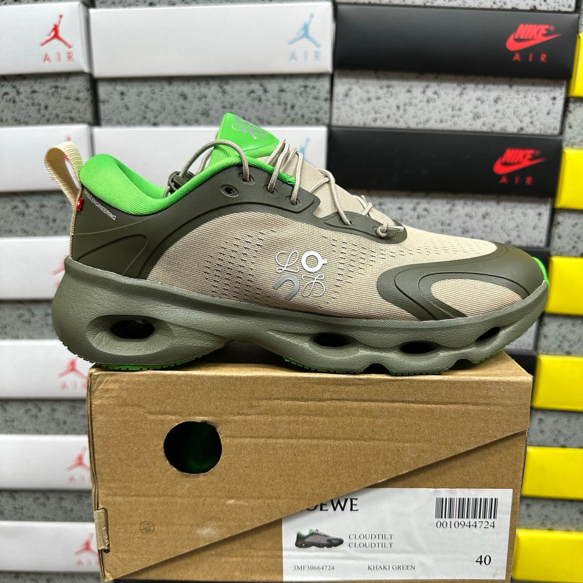 On x Loe. Cloudsolo 'Kaki Vert Fluo'