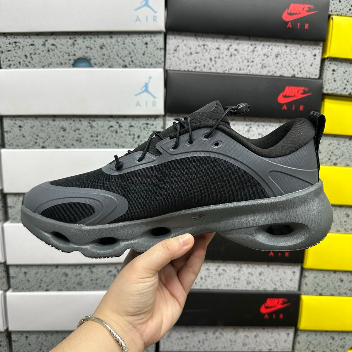 On x Loe. Cloudsolo 'Gris Anthracite' — vue 8