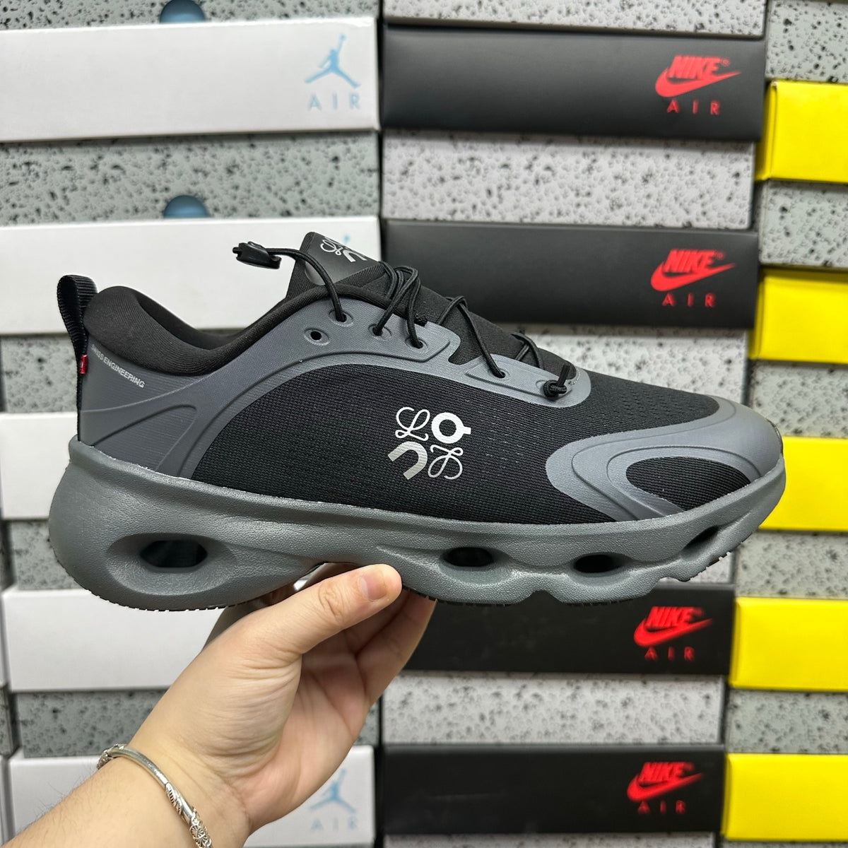 On x Loe. Cloudsolo 'Gris Anthracite' — vue 9