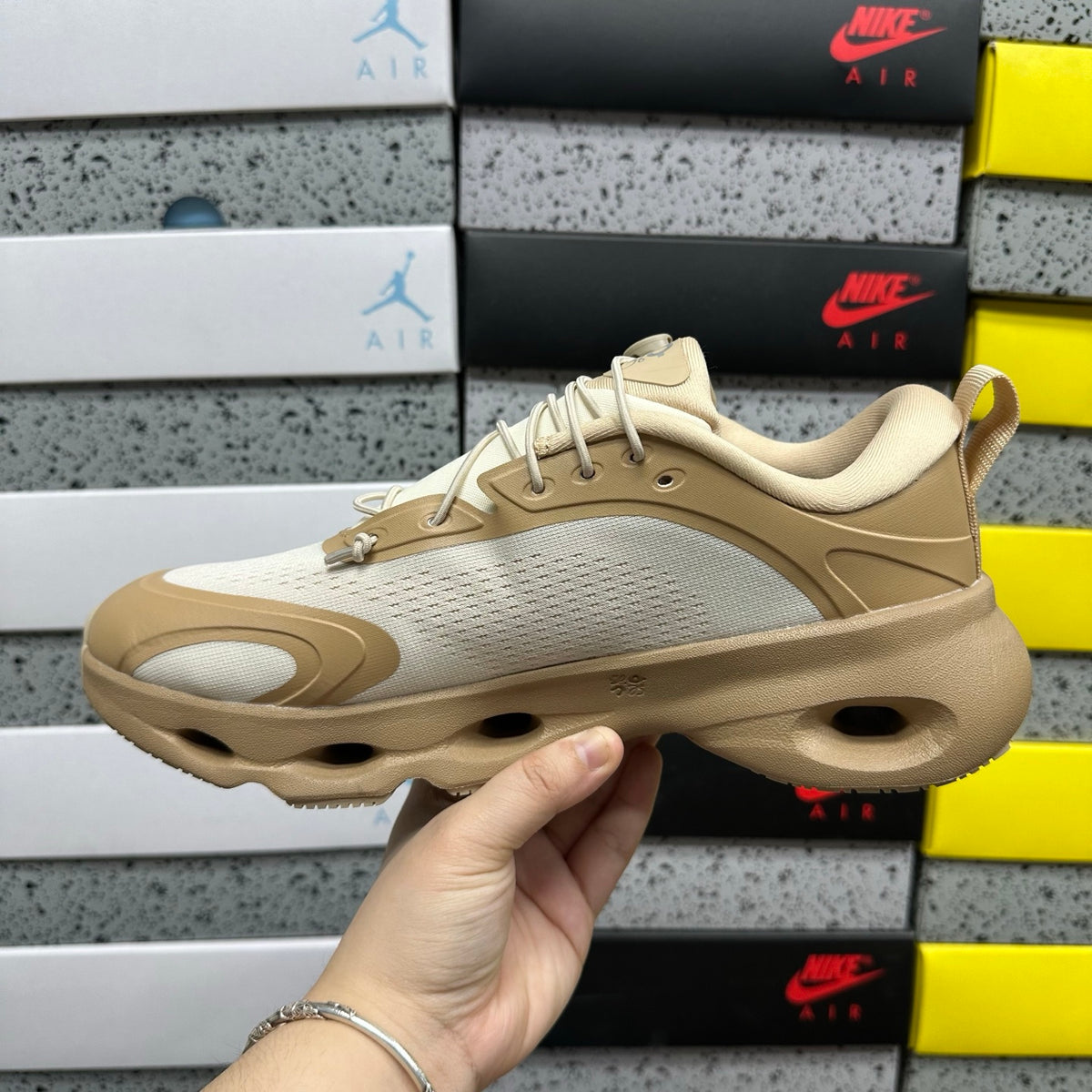 On x Loe. Cloudsolo 'Beige Blanc' — vue 8