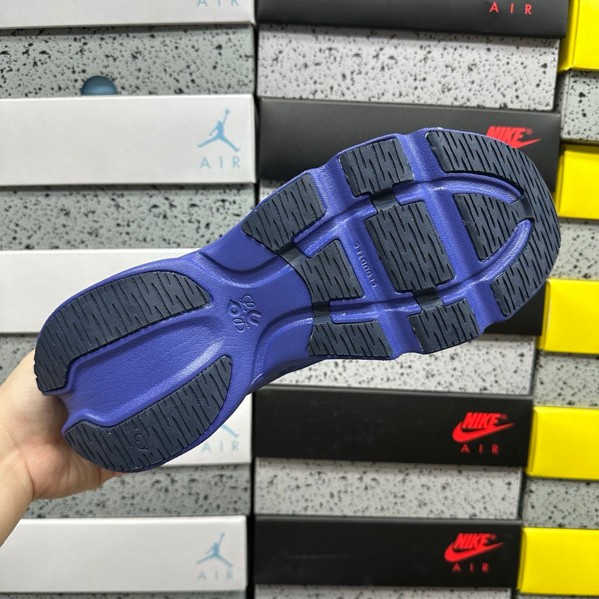 On x Loe. Cloudsolo 'Bleu Royal' — vue 2