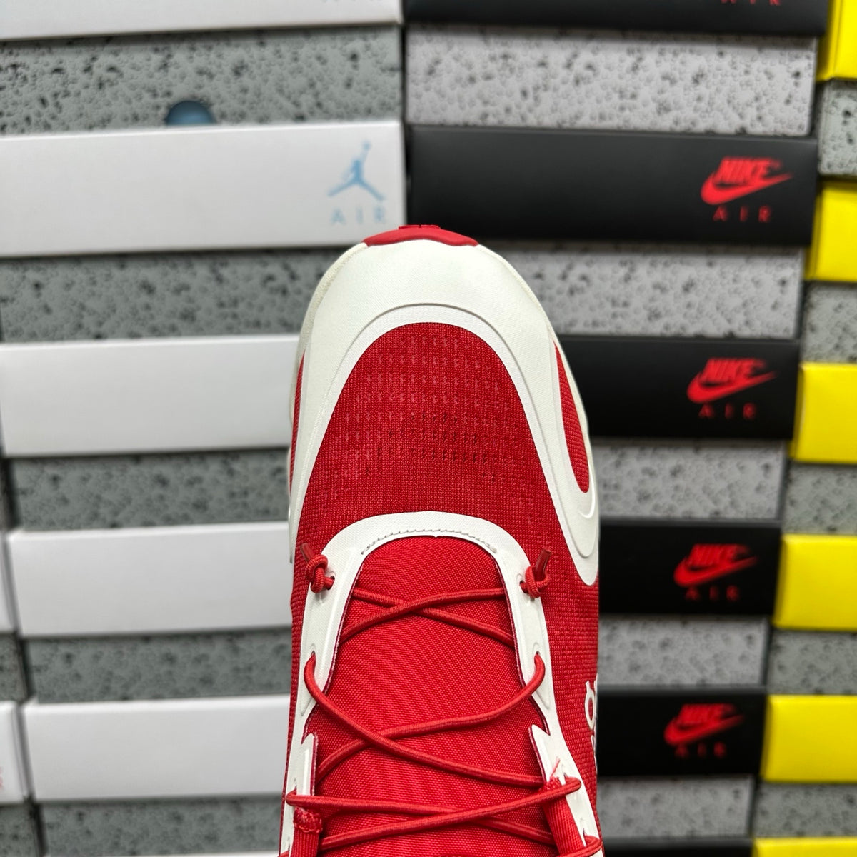 On x Loe. Cloudsolo 'Rouge Blanc' — vue 7