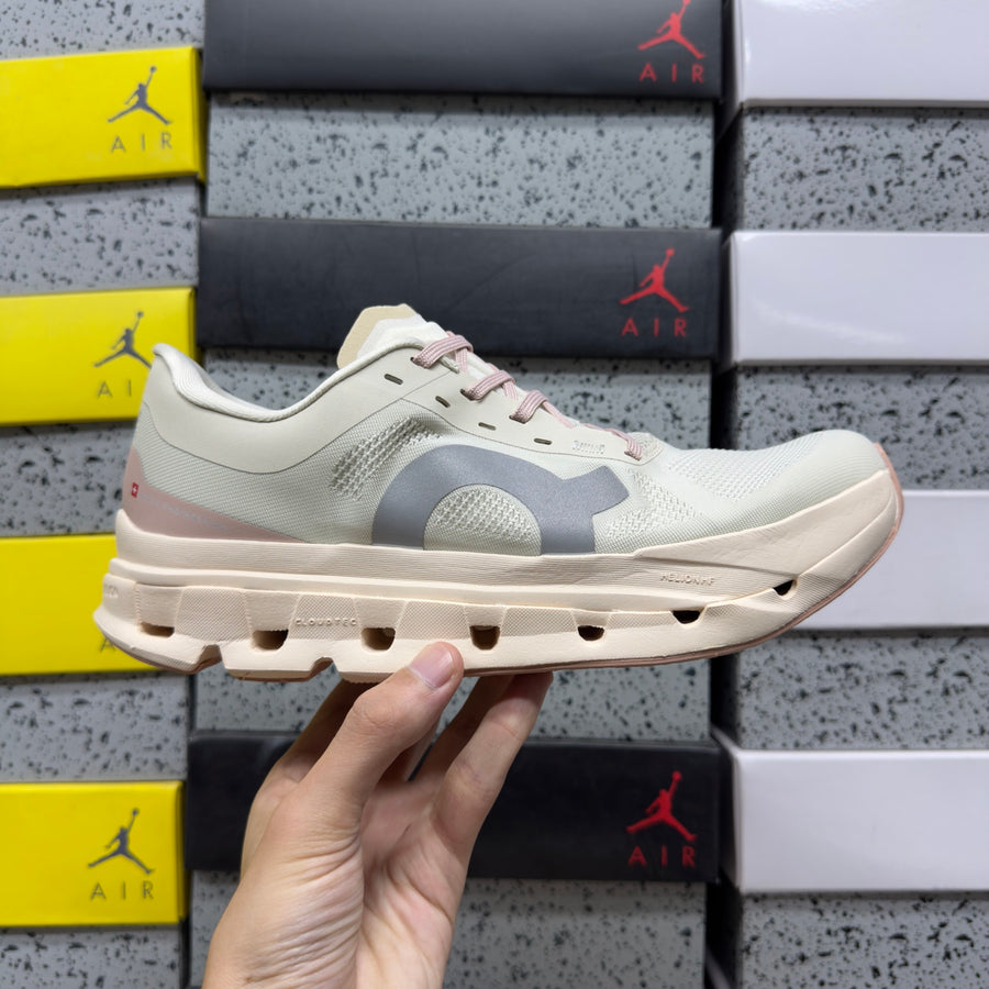 On Cloudflow 5 'Blanc Beige'