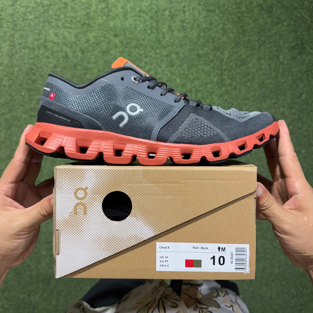 On Cloud X 'Gris Anthracite Corail' — vue 3