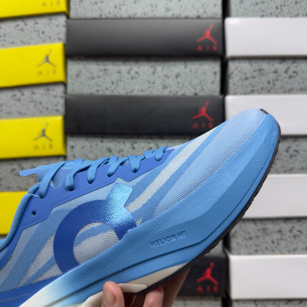 On Cloudflow 5 'Bleu Royal' — vue 8