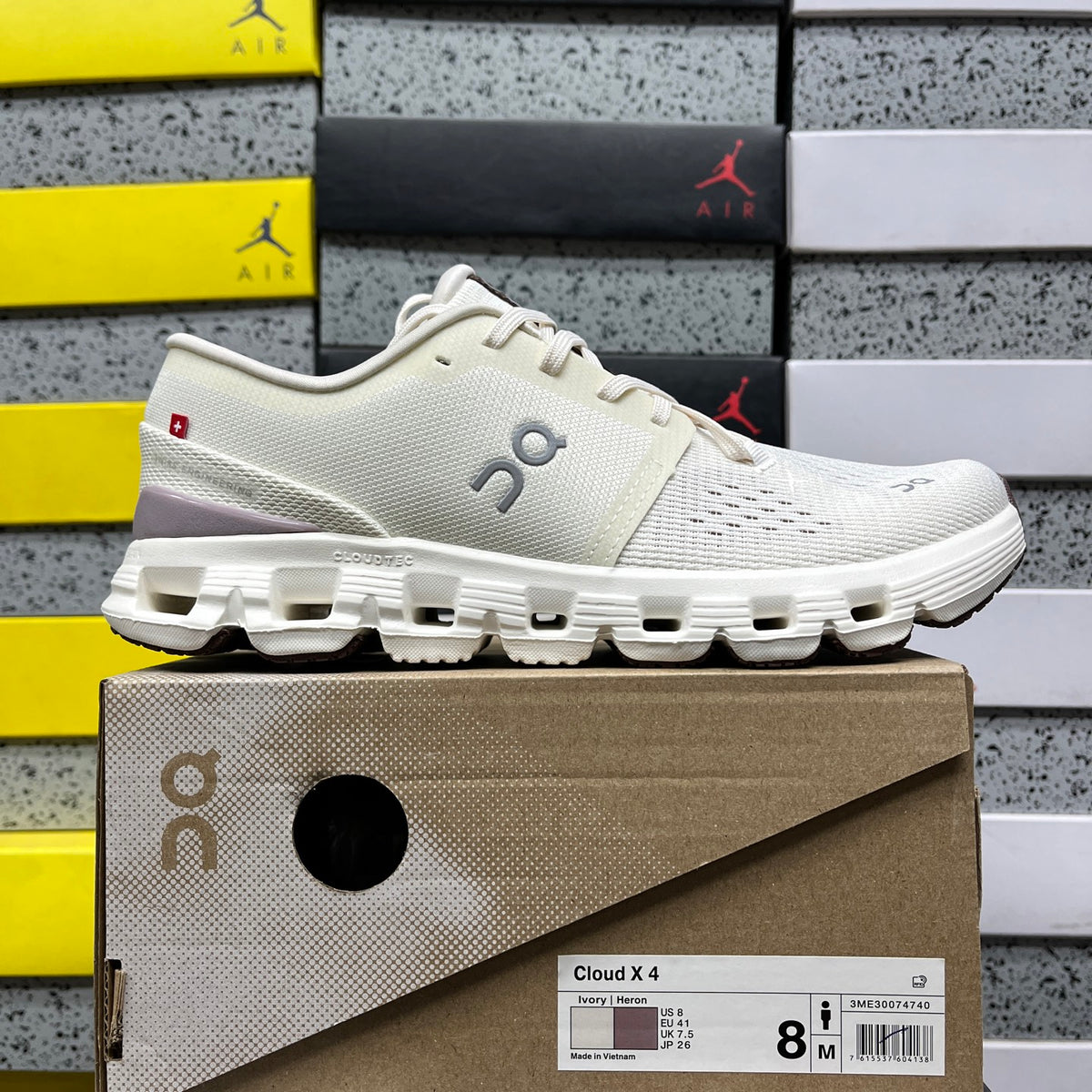 On Cloud X 4 'Blanc Crème' — vue 2