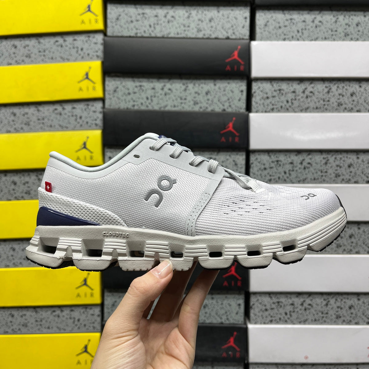 On Cloud X 4 'Gris Clair Marine' — vue 9