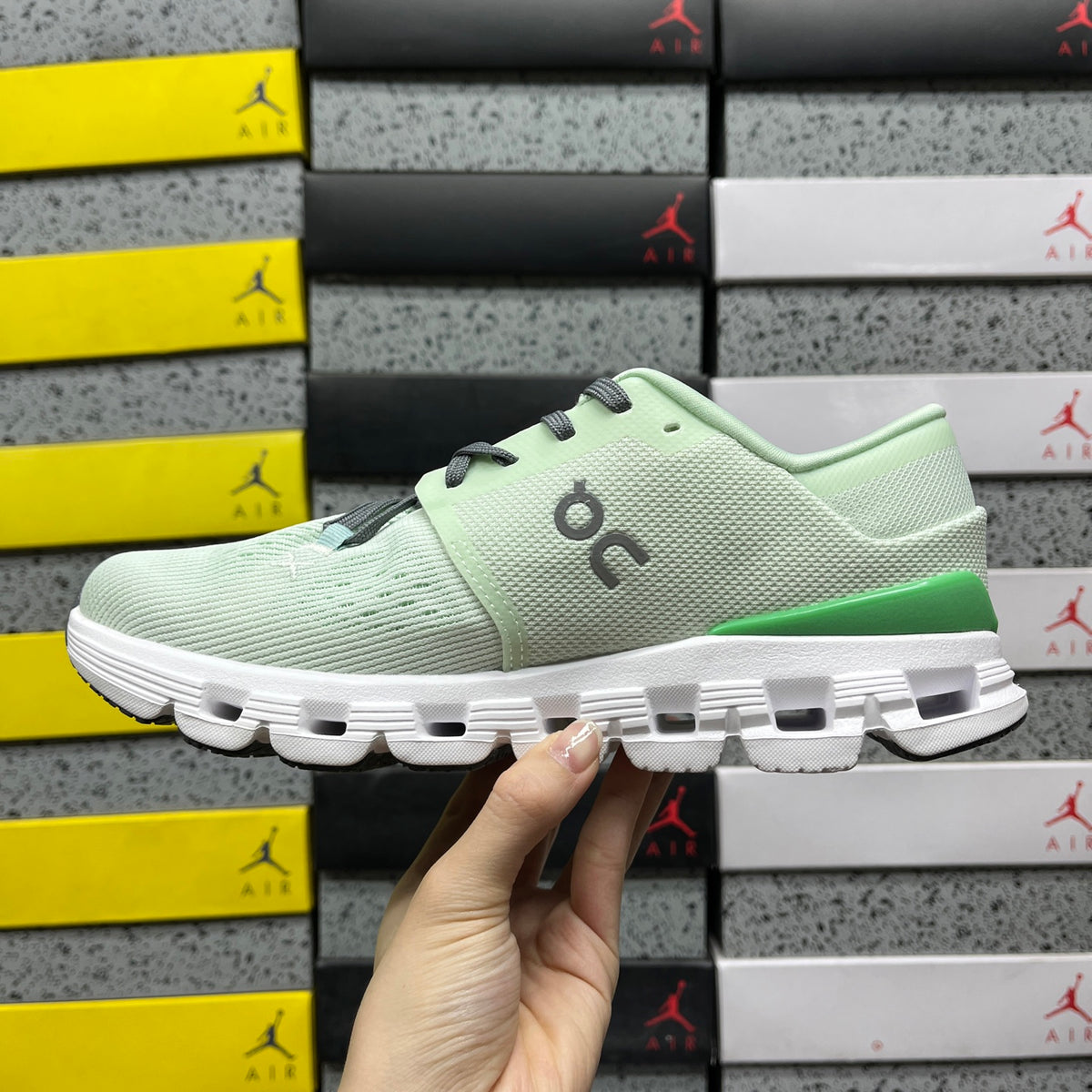 On Cloud X 4 'Vert Menthe' — vue 2