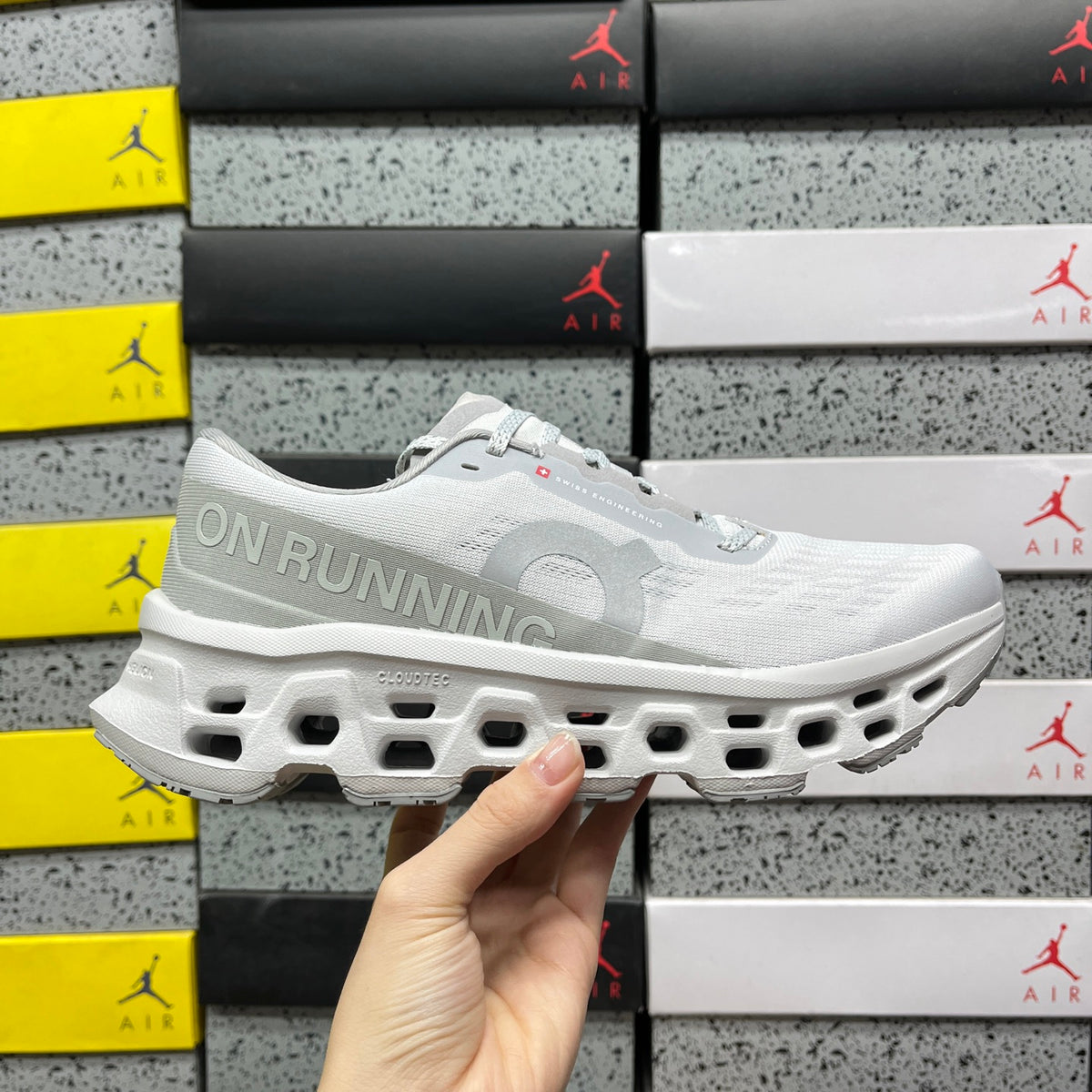 On Cloudmonster 3 'Blanc Gris' — vue 9