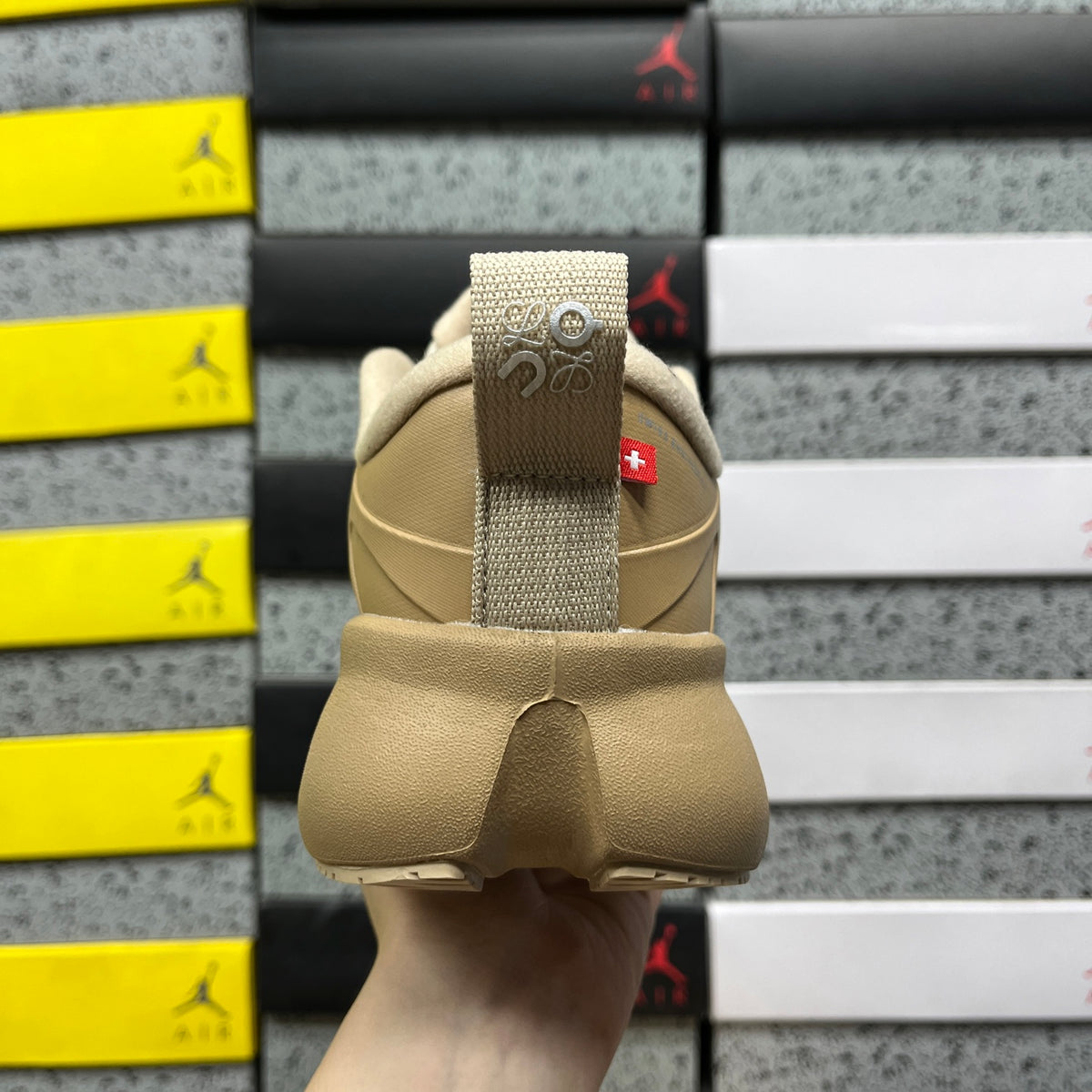 On x Loe. Cloudsolo 'Beige Sable' — vue 4