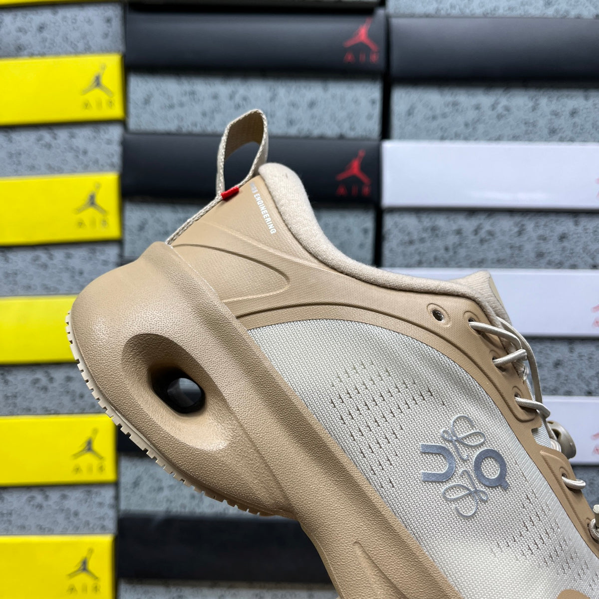 On x Loe. Cloudsolo 'Beige Sable' — vue 6