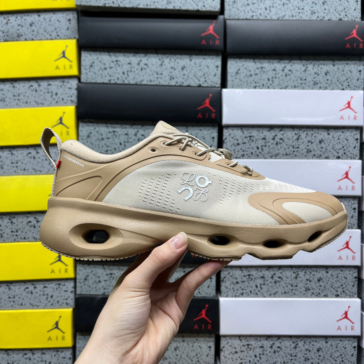 On x Loe. Cloudsolo 'Beige Sable' — vue 9