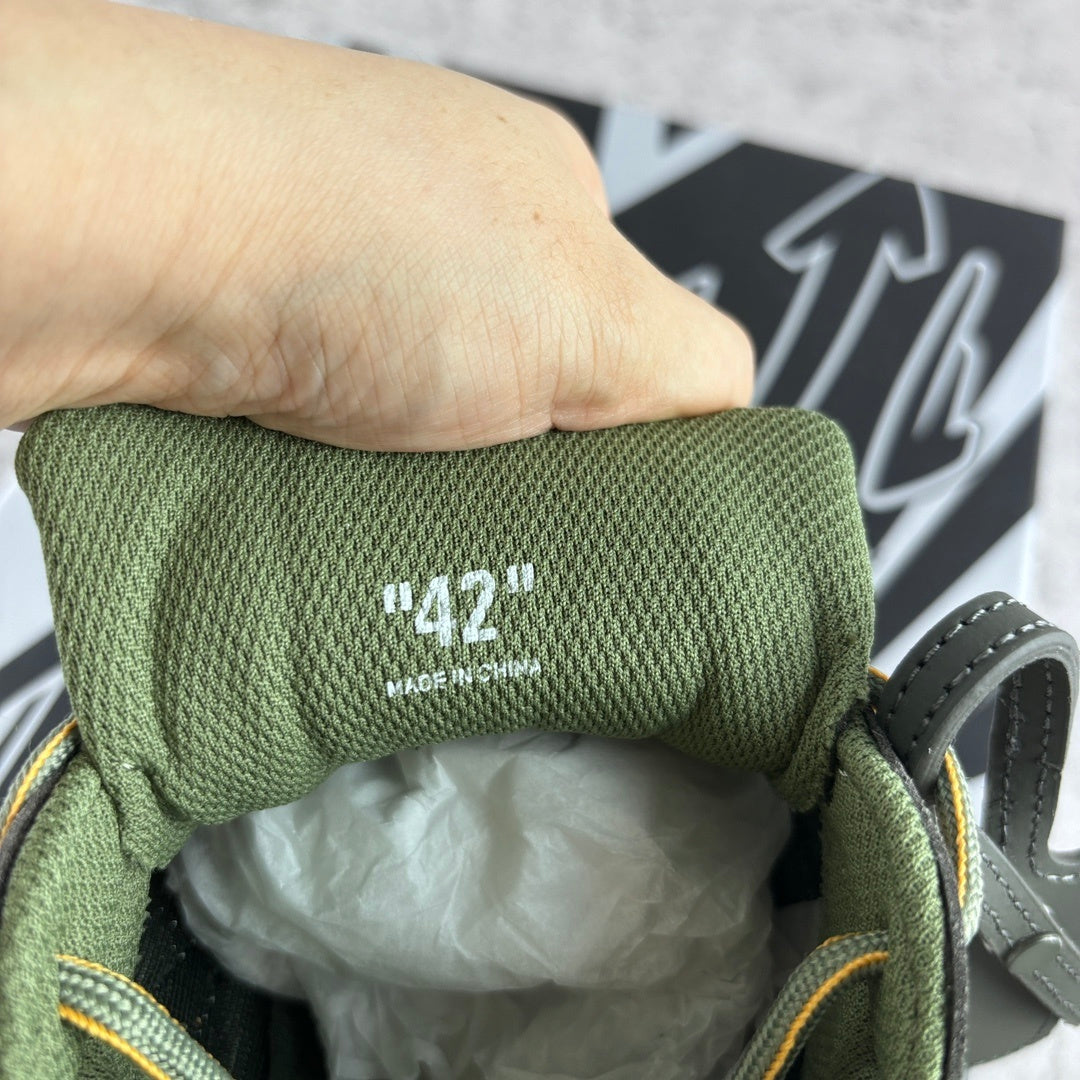 Off-White Be Right Back 'Orange Marron Noir'