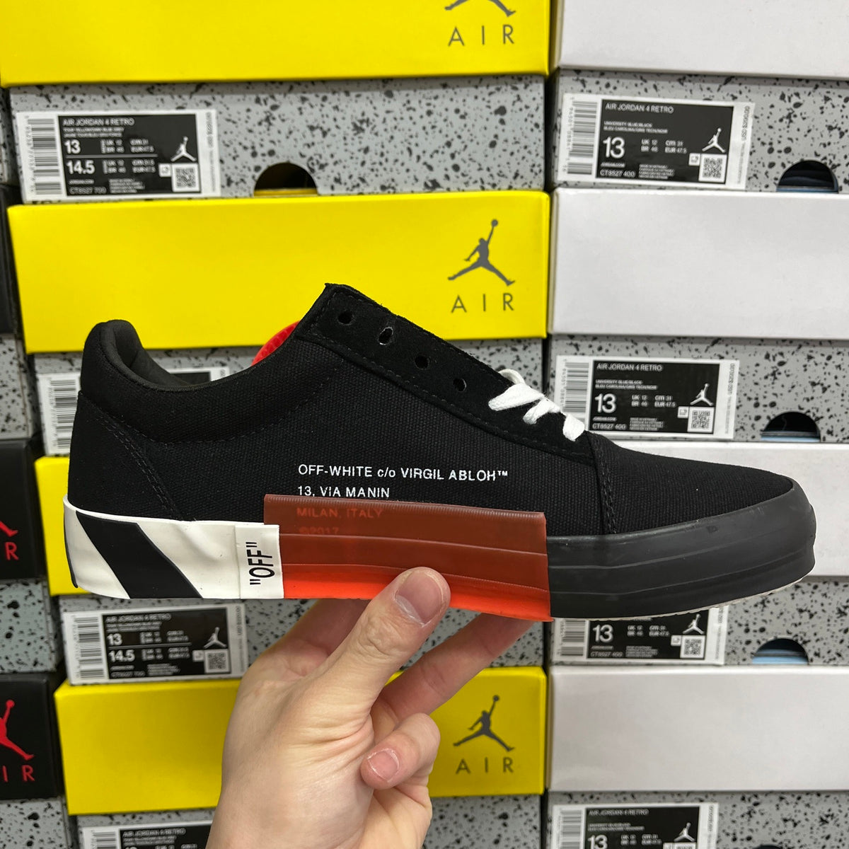 Off-White Vulc Low 'Noir 2018'