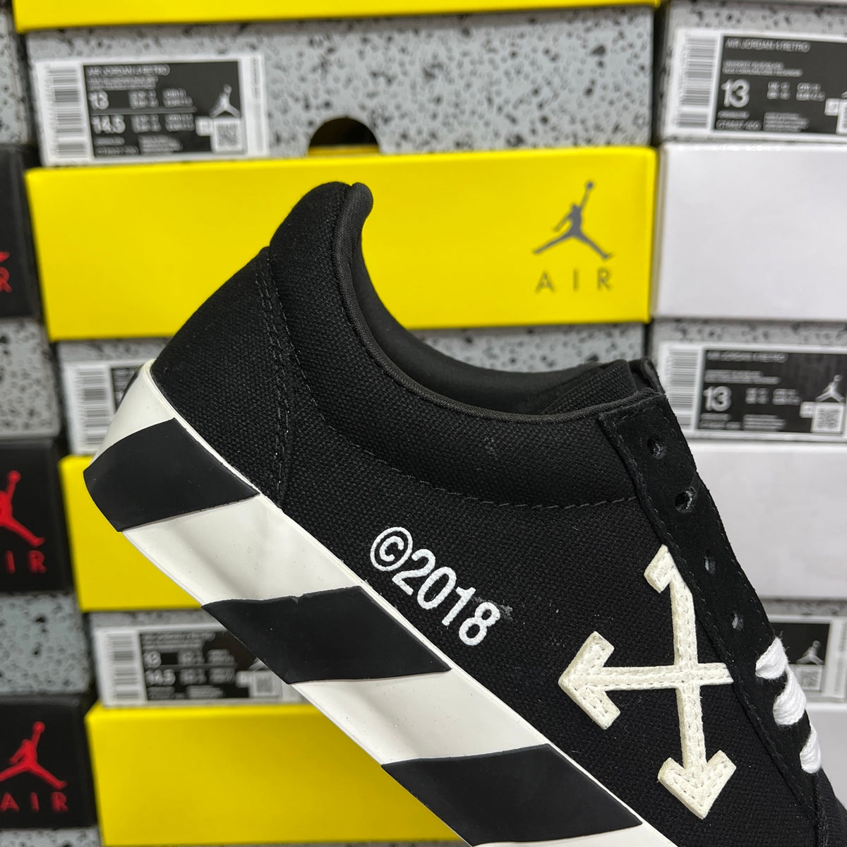 Off-White Vulc Low 'Noir 2018'