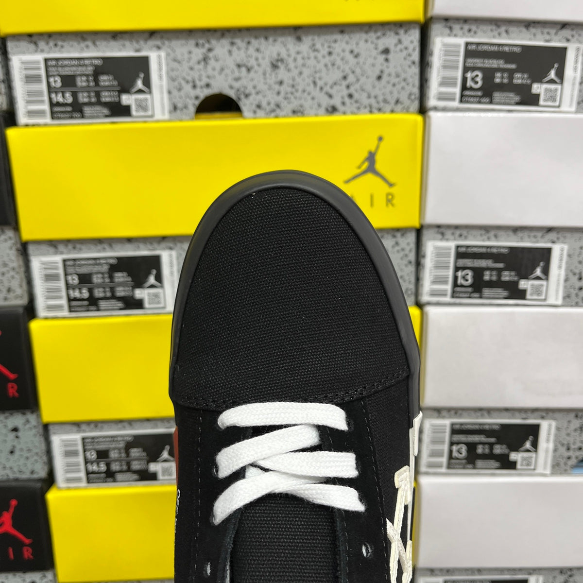 Off-White Vulc Low 'Noir 2018'