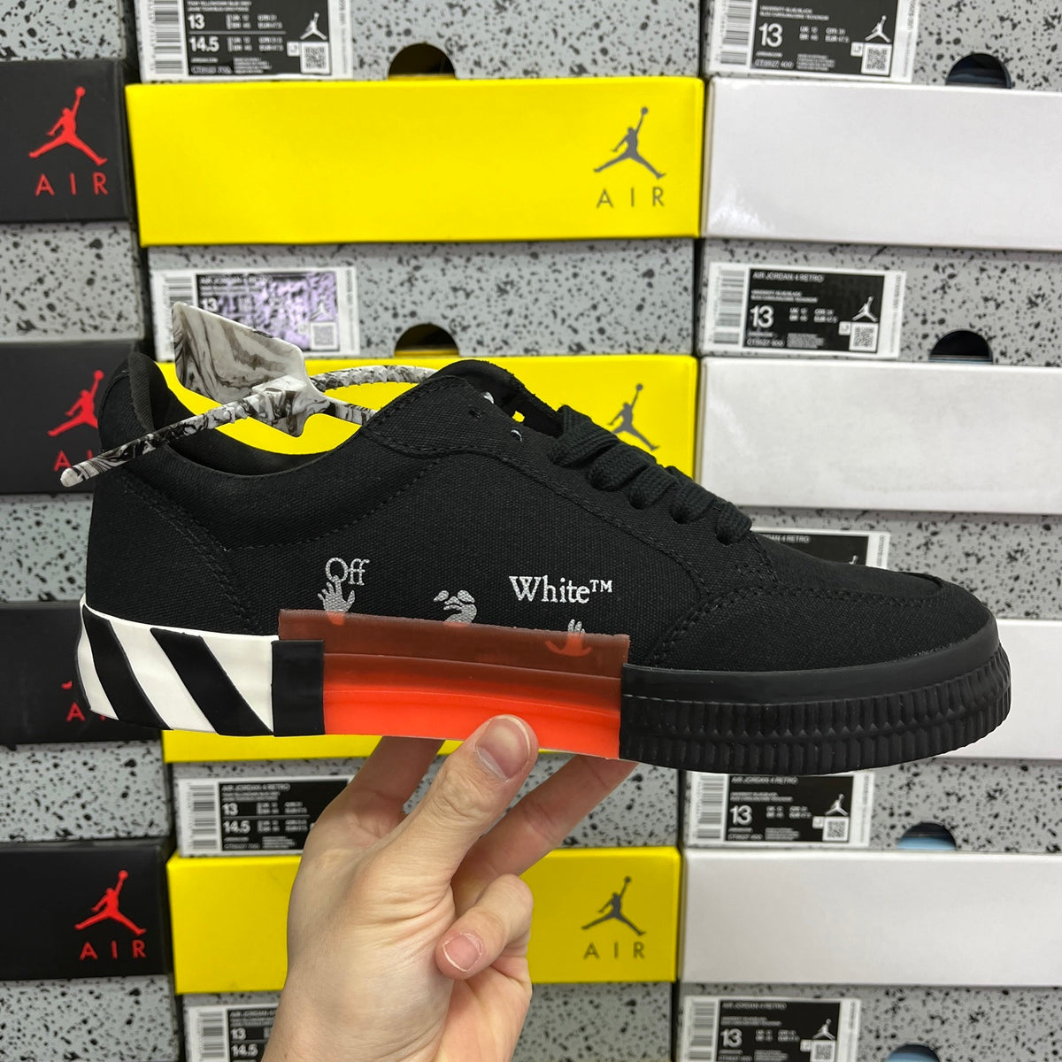 Off-White Vulc Low 'Noir Blanc Vulc'