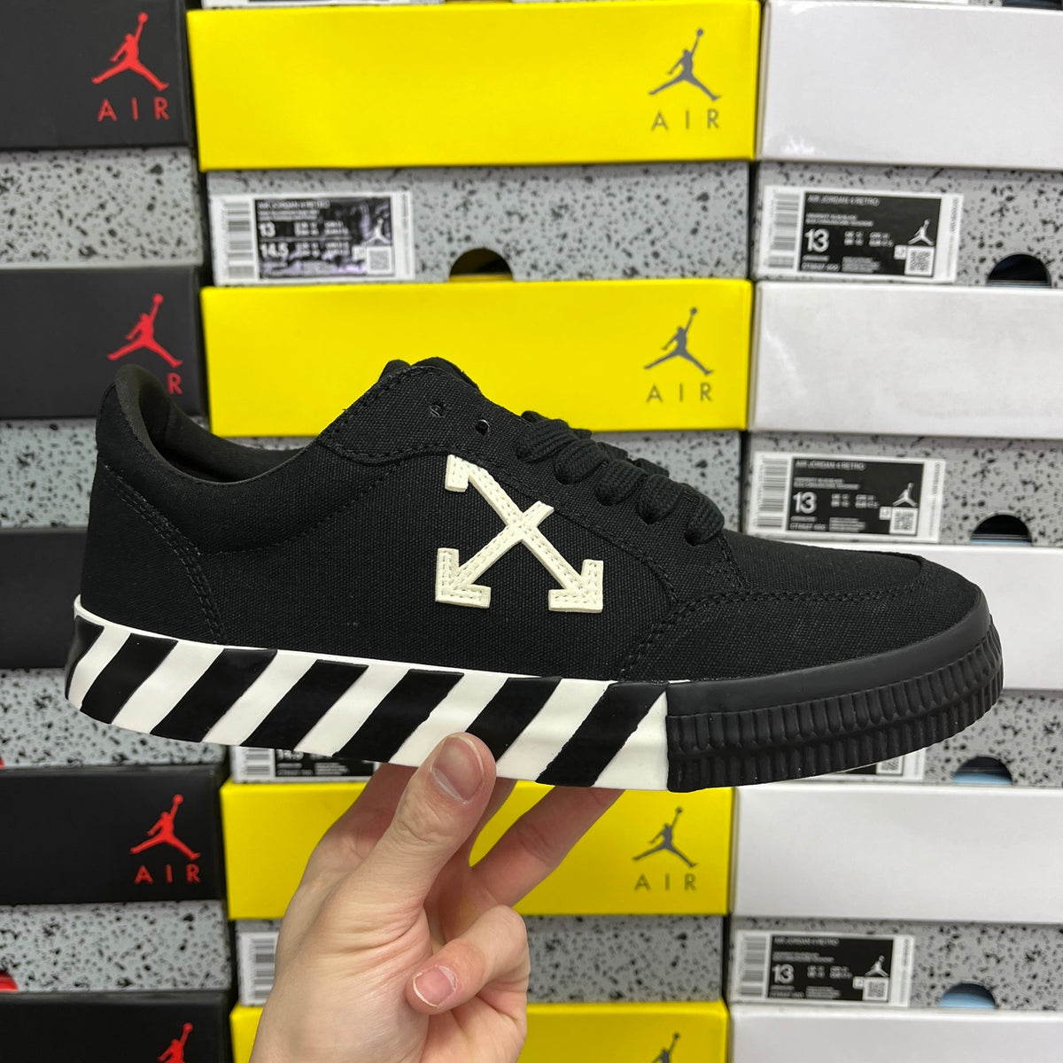 Off-White Vulc Low 'Noir Blanc Vulc'
