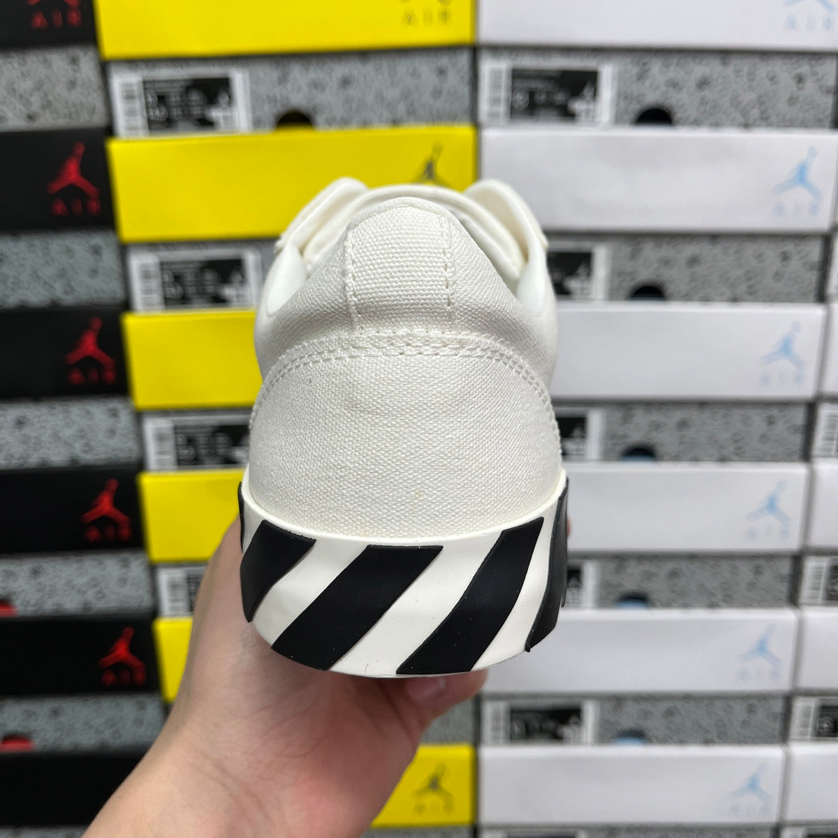 Off-White Vulc Low 'Blanc Violet Flèche'