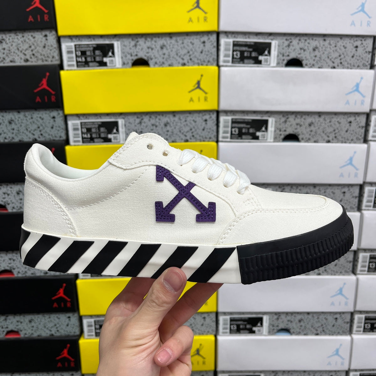 Off-White Vulc Low 'Blanc Violet Flèche'