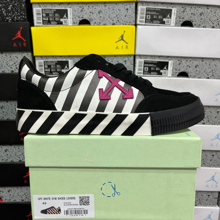 Off-White Vulc Low 'Noir Rose'