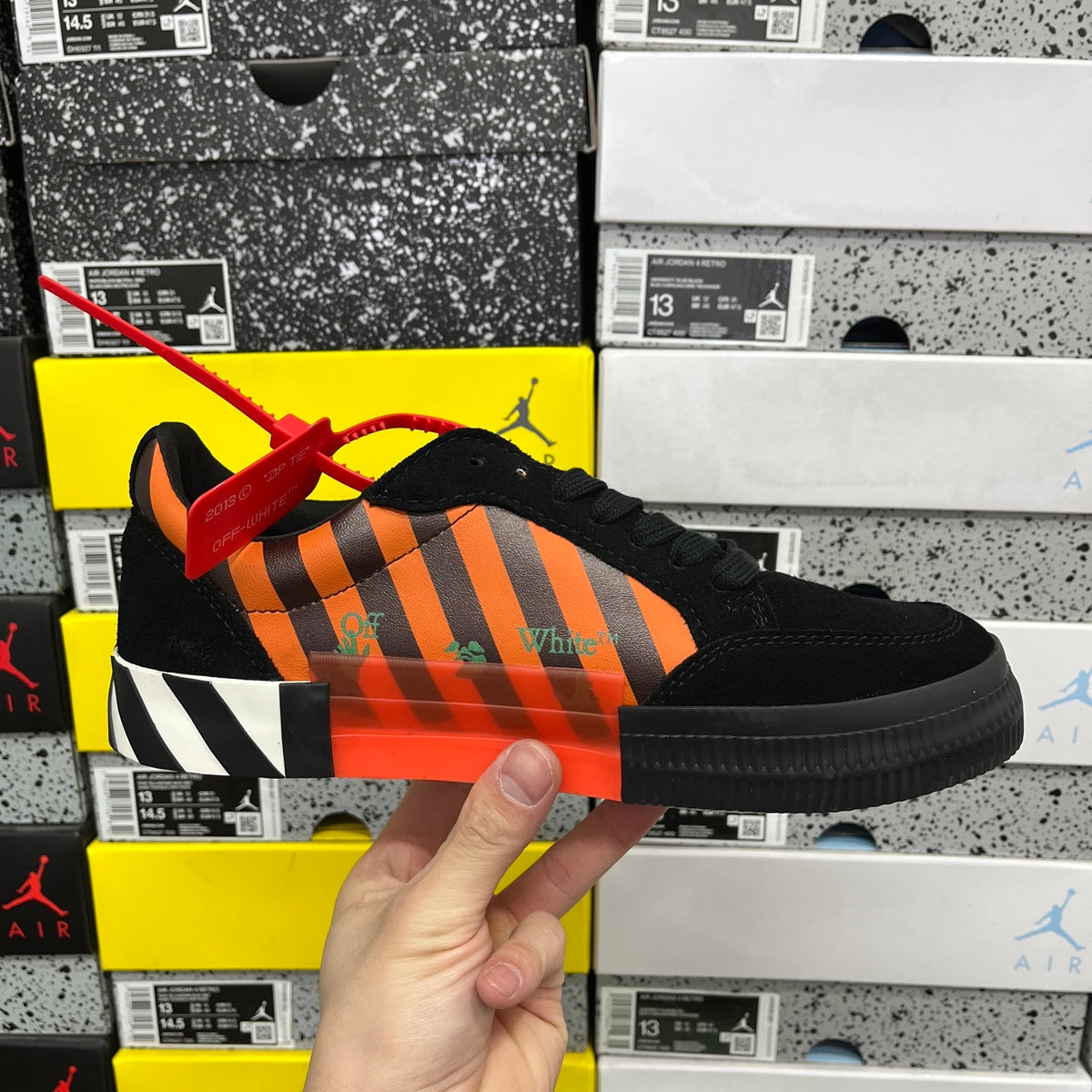 Off-White Vulc Low 'Noir Orange'
