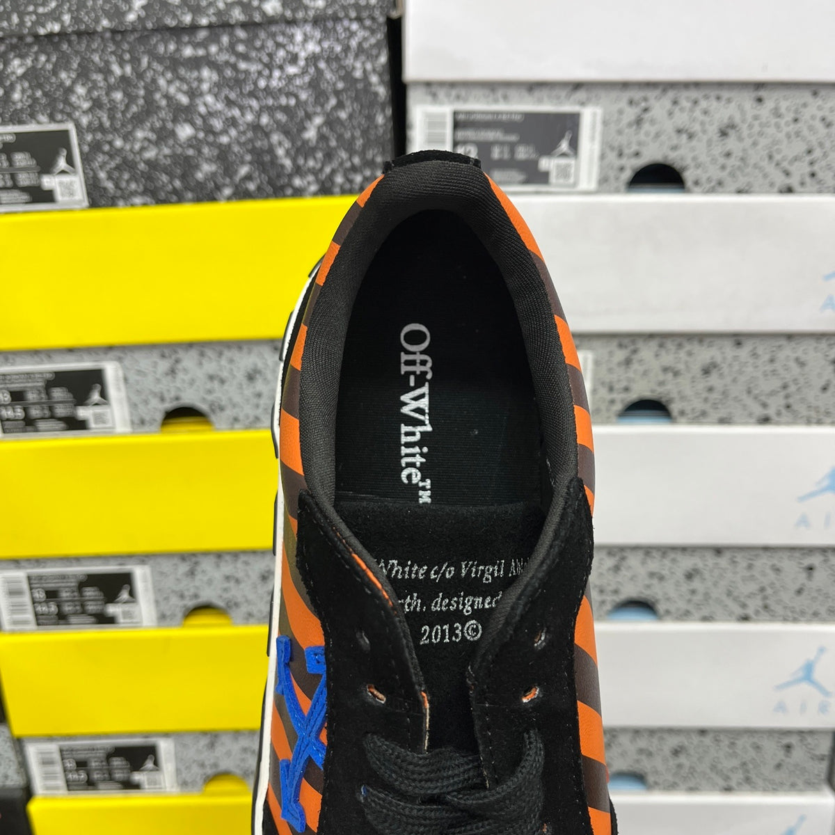 Off-White Vulc Low 'Noir Orange'