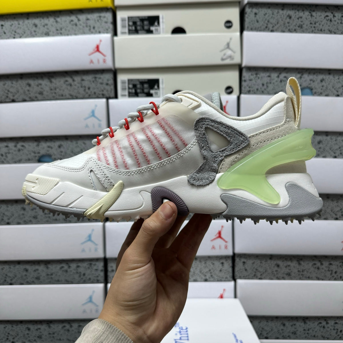 Off-White Odsy-2000 'Crème Vert Sapin'