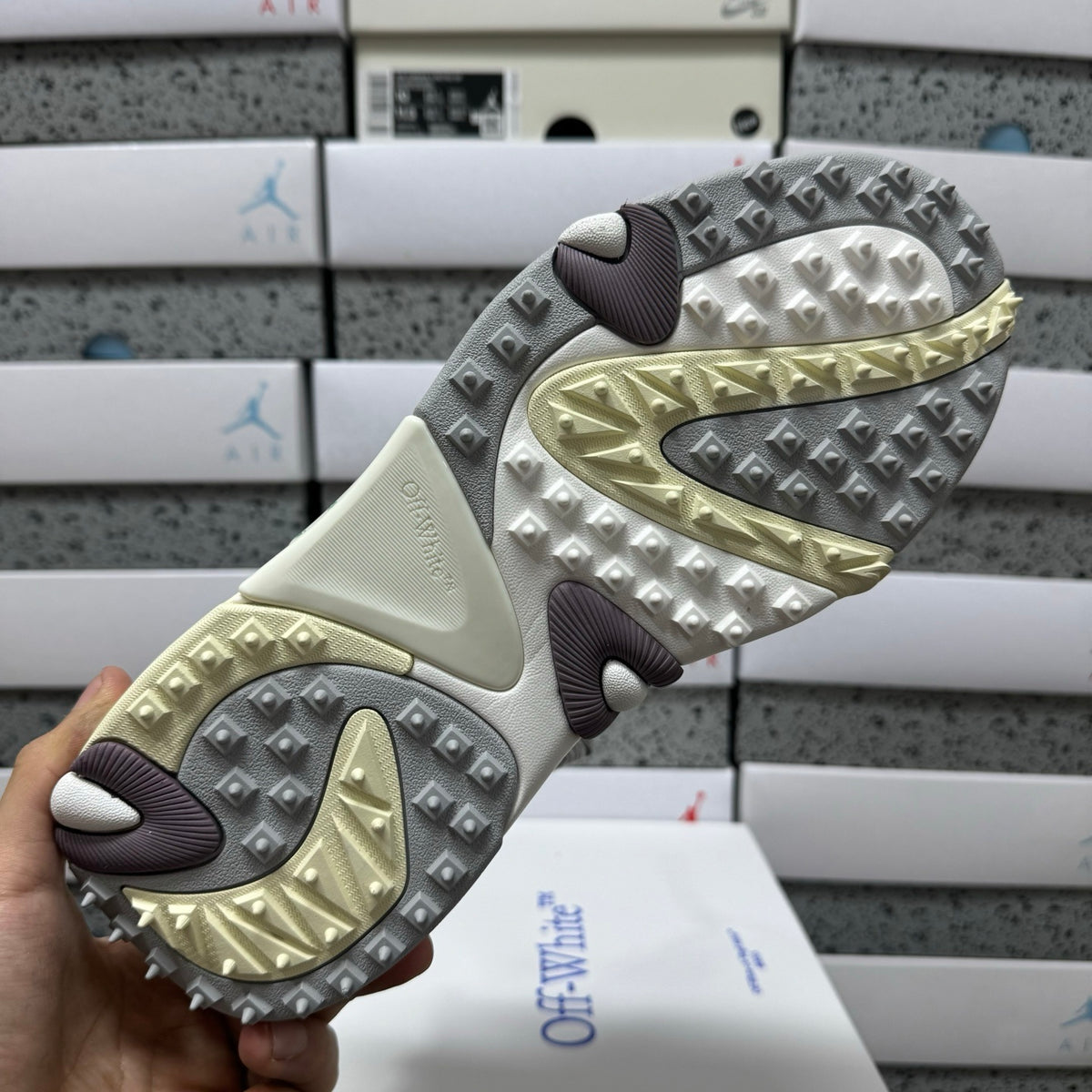 Off-White Odsy-2000 'Crème Vert Sapin'