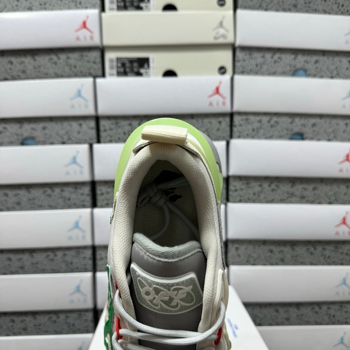 Off-White Odsy-2000 'Crème Vert Sapin'