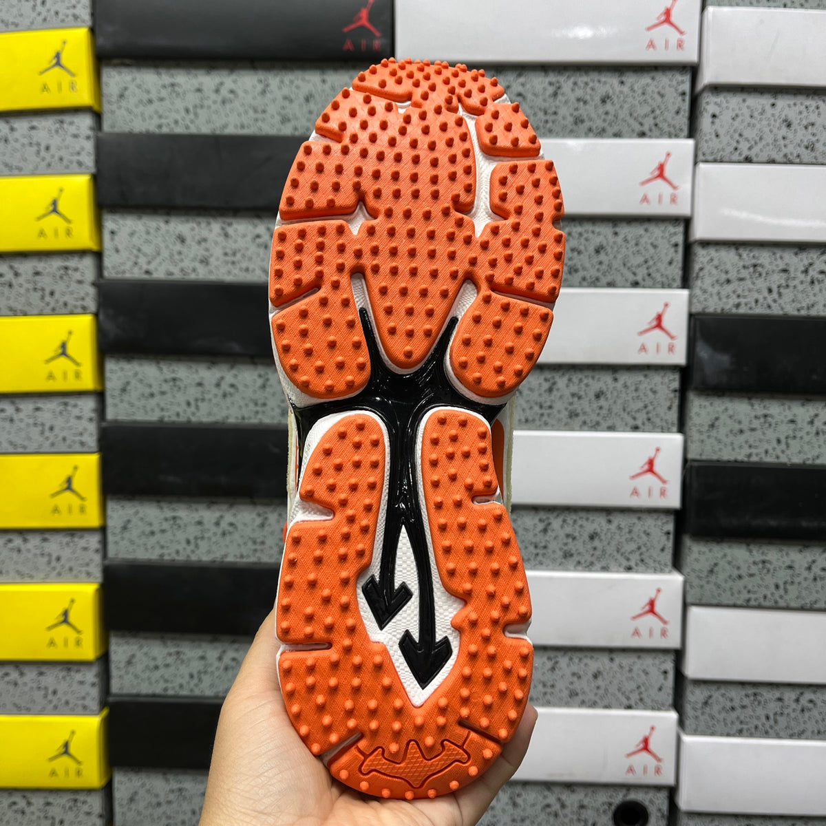 Off-White Be Right Back 'Blanc Orange Noir'