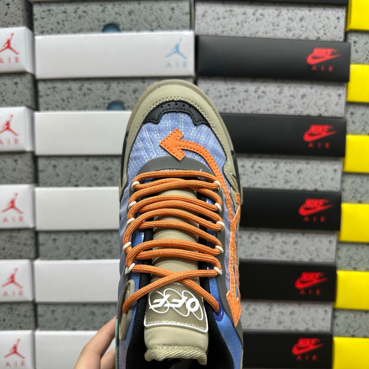Off-White Odsy-2000 'Gris Orange'