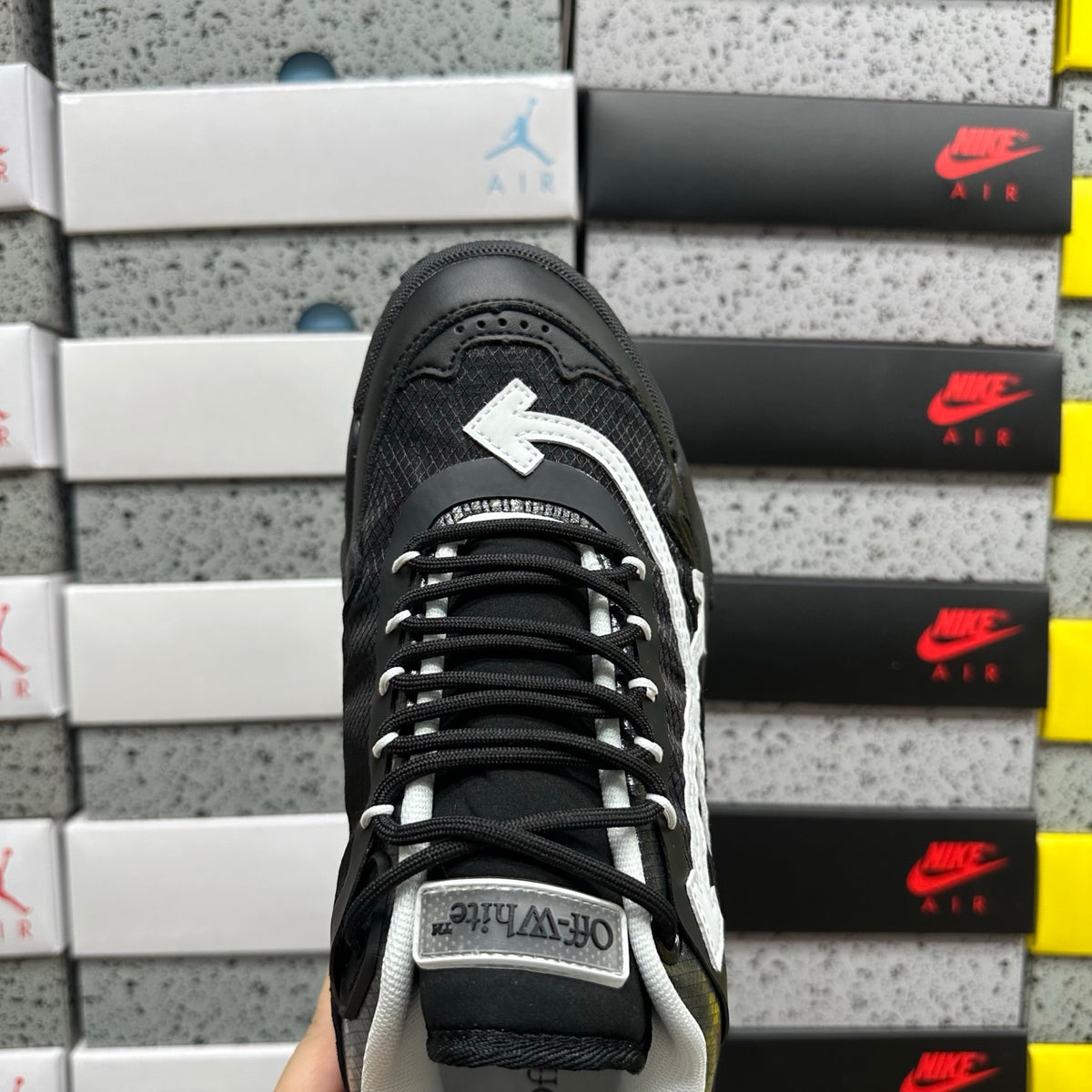 Off-White Odsy-2000 'Noir Blanc'