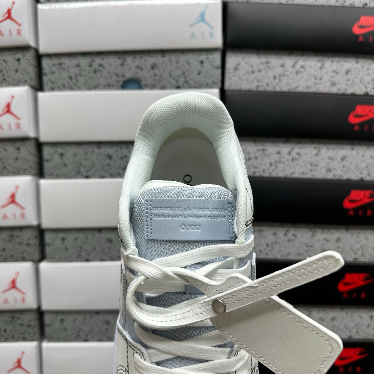 Off-White Out Of Office 'Blanc Bleu Gris Flèche'