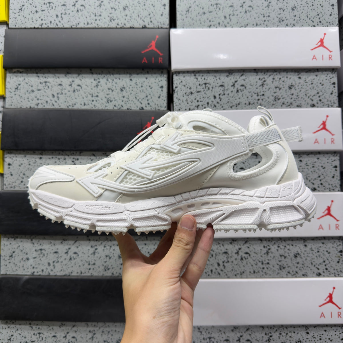 Off-White Be Right Back 'Blanc Beige'