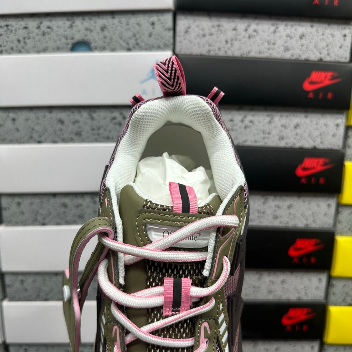 Off-White Be Right Back 'Rose Argent Jaune'