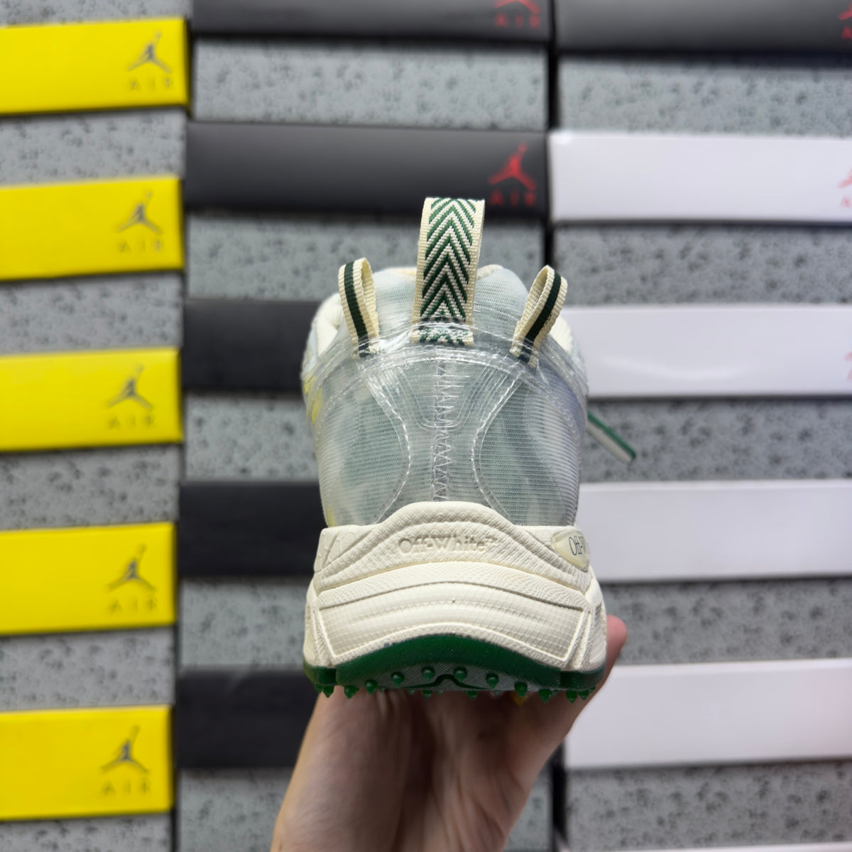 Off-White Be Right Back 'Gris Argent Vieilli'