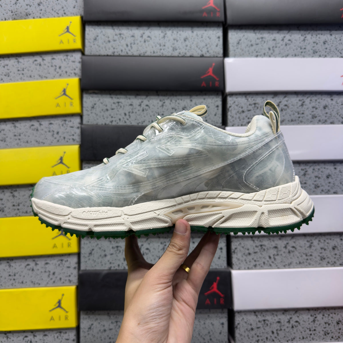 Off-White Be Right Back 'Gris Argent Vieilli'