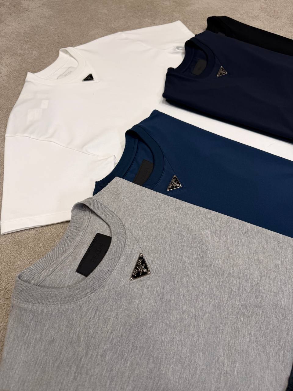 T-shirt Col Logo Triangle
