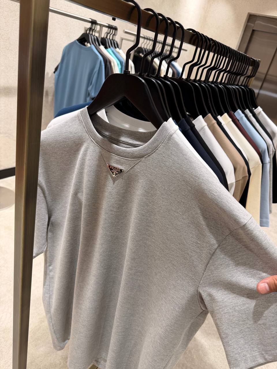 T-shirt Col Logo Triangle